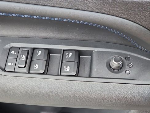 New 2026 Jeep Compass Latitude image 28