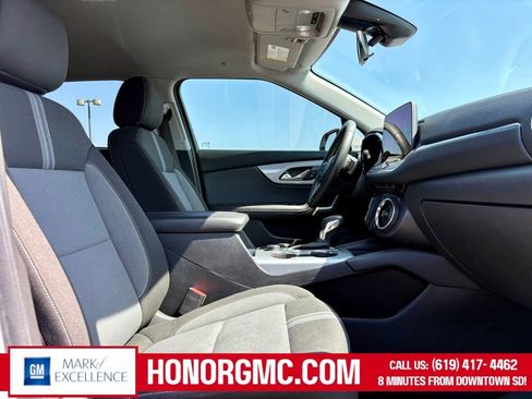 Used 2023 Chevrolet Blazer LT image 21