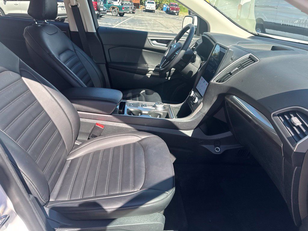 Certified 2024 Ford Edge SEL w/ Convenience Package AWD/4WD image 36