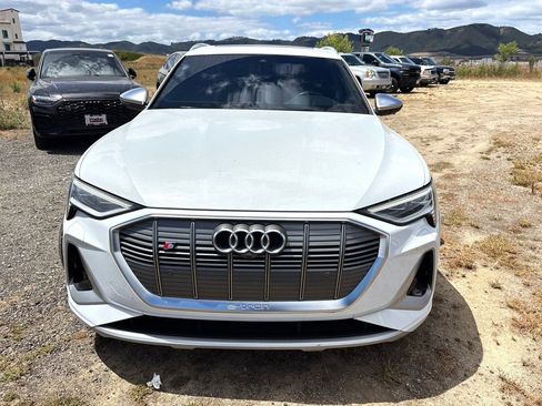 Used 2022 Audi e-tron S Premium Plus AWD/4WD image 2