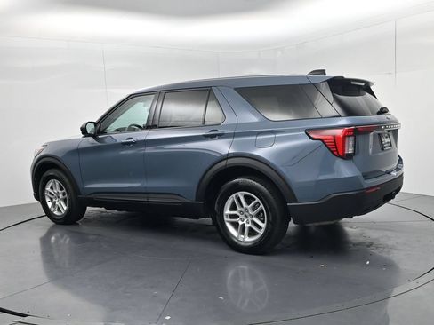 Used 2026 Ford Explorer Active AWD/4WD image 5