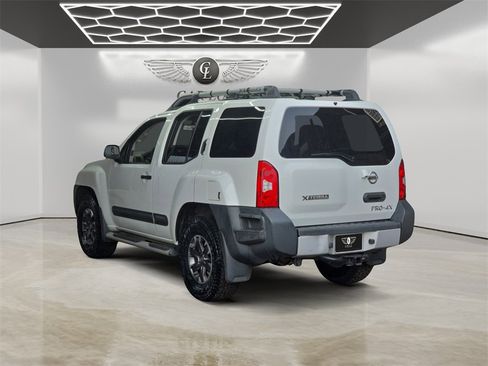 Used 2014 Nissan Xterra PRO-4X w/ Pro-4x Leather Package image 3