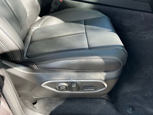 New 2026 Jeep Grand Wagoneer L image 35