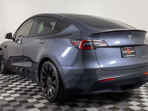 Used 2022 Tesla Model Y Performance AWD/4WD image 5