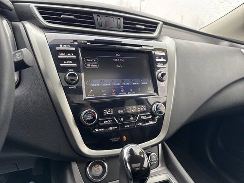 Used 2024 Nissan Murano SV image 12