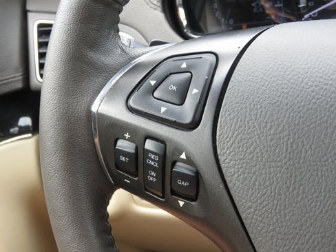 Used 2019 Lincoln MKT AWD image 23