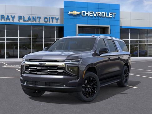 New 2025 Chevrolet Suburban Premier image 6