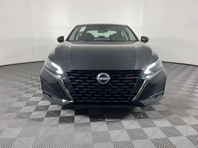 New 2025 Nissan Altima 2.5 SR w/ SR Premium Package