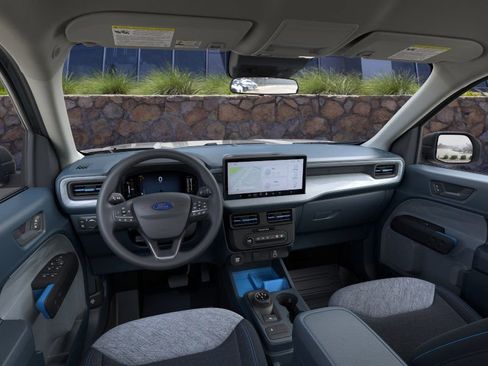 New 2025 Ford Maverick XLT image 9