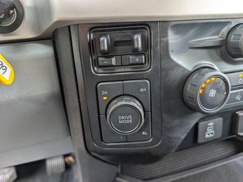 Used 2024 Ford F250 XLT image 28