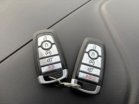 Used 2022 Ford Edge SEL w/ Convenience Package image 33