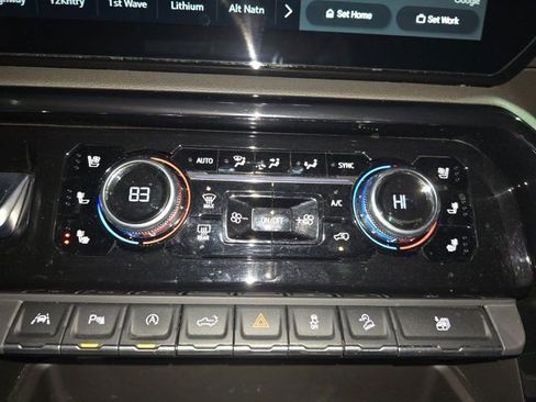 Used 2023 GMC Sierra 1500 AT4 w/ AT4 Premium Package image 20