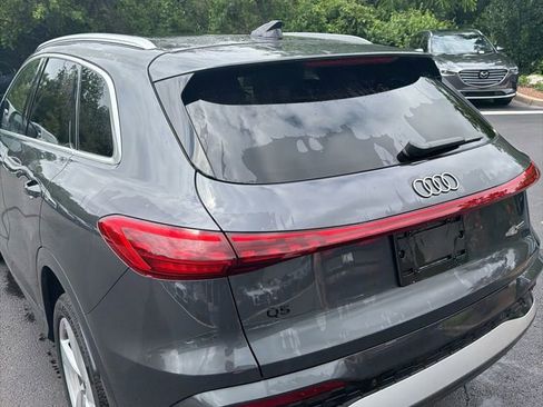 Used 2025 Audi Q5 Premium Plus w/ Premium Plus AWD/4WD image 15