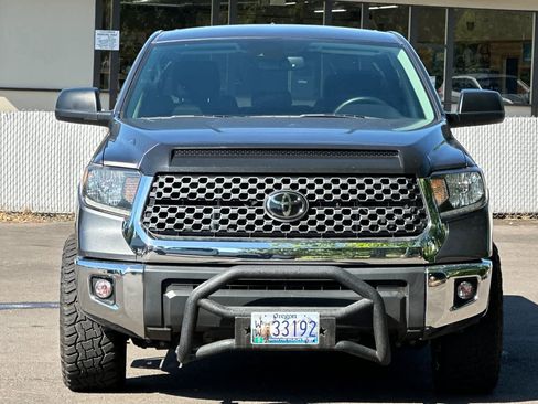 Used 2020 Toyota Tundra SR5 w/ SR5 Upgrade Package RWD image 10