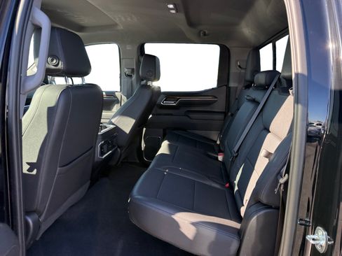 Used 2023 GMC Sierra 1500 Elevation w/ Elevation Premium Package AWD/4WD image 16