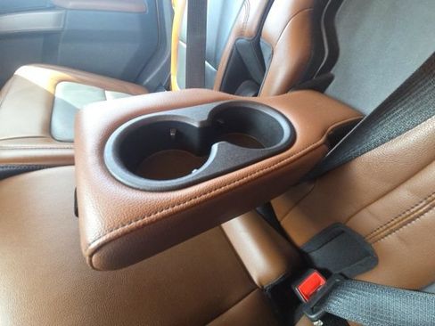 Used 2021 Ford Bronco Outer Banks AWD/4WD image 17