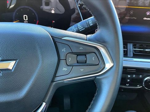 Certified 2024 Chevrolet Trax LT w/ LT Convenience Package image 28