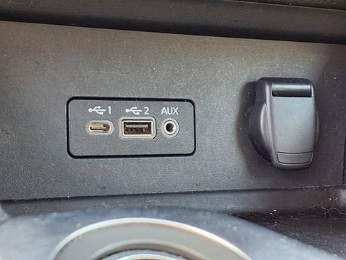 Used 2023 Nissan Sentra SV FWD image 8