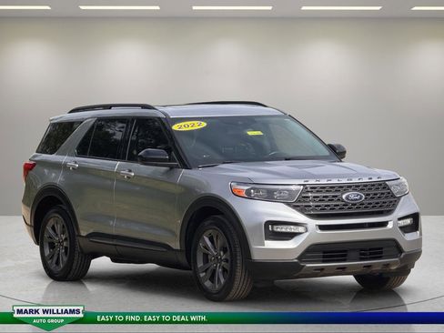Used 2022 Ford Explorer XLT w/ Equipment Group 202A AWD/4WD image 1