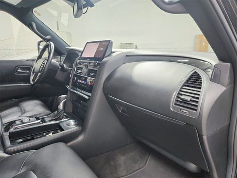 Used 2023 Nissan Armada SL w/ Midnight Edition Package image 39