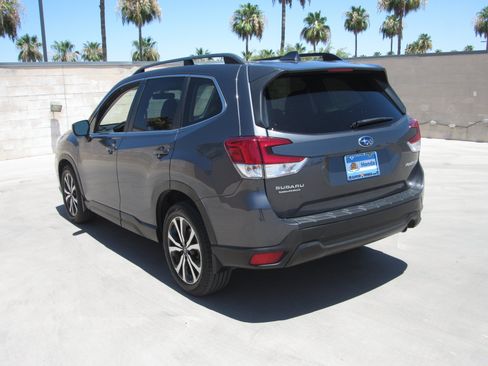 Used 2020 Subaru Forester Limited AWD/4WD image 6