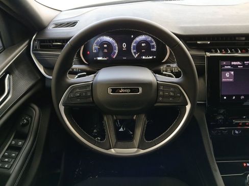 New 2026 Jeep Grand Cherokee Laredo image 21