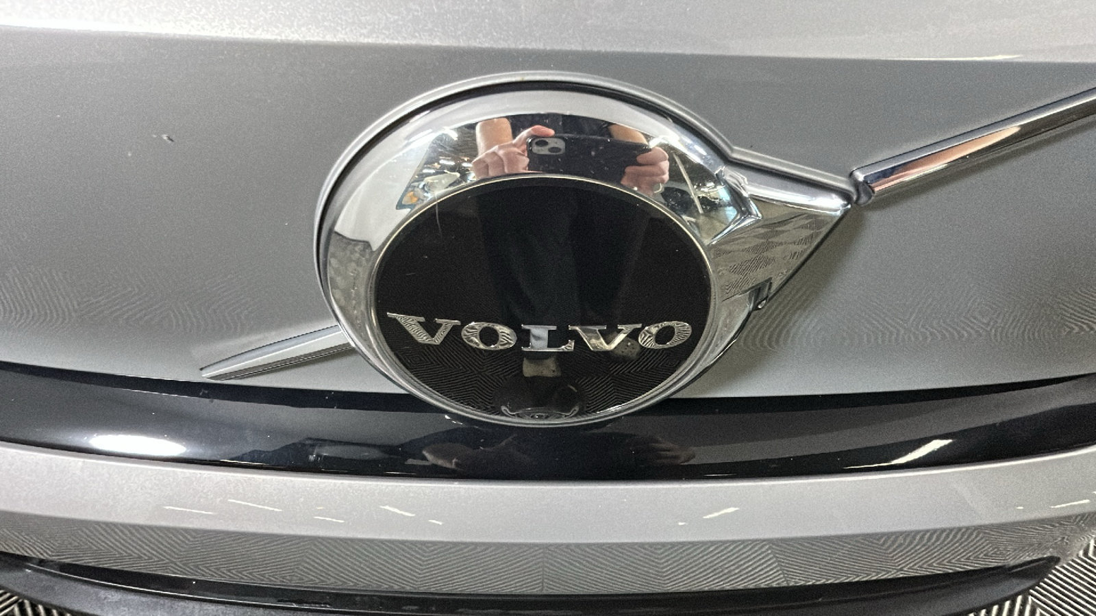 Used 2023 Volvo XC40 Recharge Plus AWD/4WD image 8