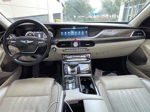 Used 2017 Genesis G90 3.3T Premium image 13