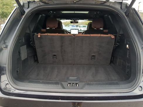 Used 2024 Lincoln Aviator Reserve w/ Equipment Group 201A image 24