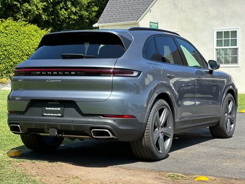 New 2026 Porsche Cayenne AWD/4WD image 8