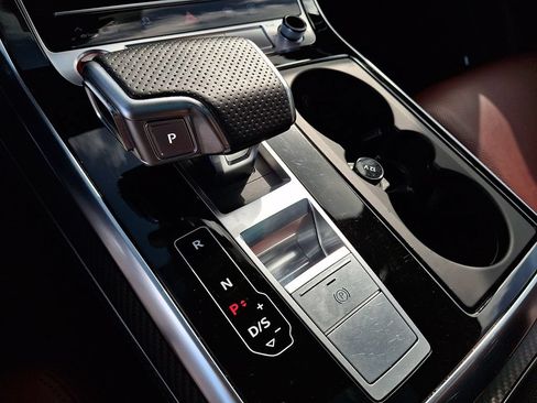 Certified 2025 Audi SQ8 Premium Plus AWD/4WD image 16