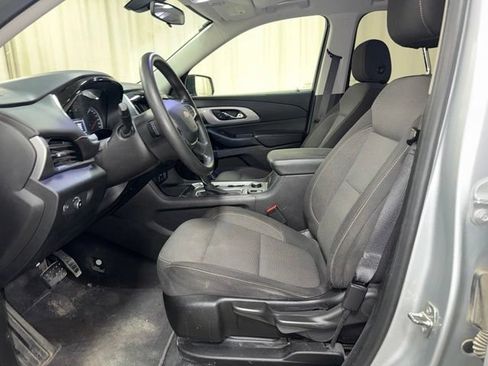 Used 2019 Chevrolet Traverse LS w/ LPO, Blackout Package AWD/4WD image 14