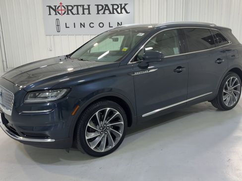 Used 2023 Lincoln Nautilus Reserve w/ Equipment Group 201A AWD/4WD image 5