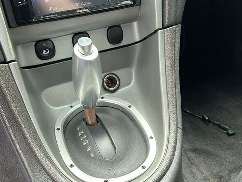 Used 2004 Ford Mustang Coupe image 26