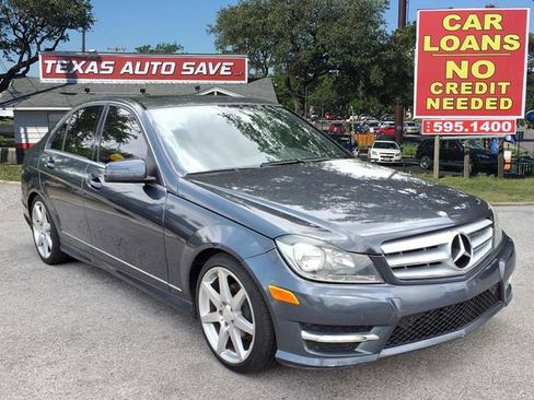 Used 2013 Mercedes-Benz C 250 Sedan w/ Multimedia Pkg image 1