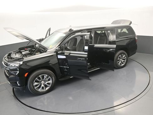 Used 2024 Chevrolet Suburban LS w/ Driver Alert Package RWD image 65