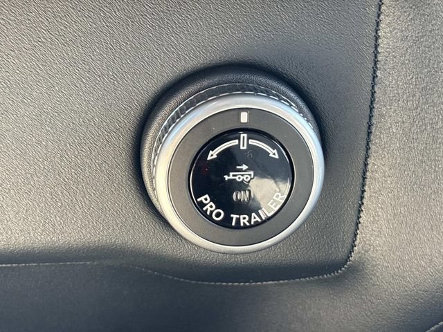 New 2026 Lincoln Navigator Premiere AWD/4WD image 32