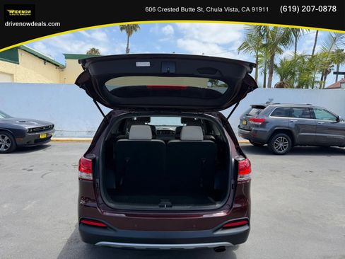 Used 2017 Kia Sorento EX FWD image 9