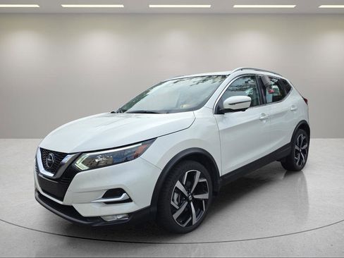 Used 2022 Nissan Rogue Sport SL w/ Premium Package image 1