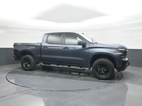 Used 2020 Chevrolet Silverado 1500 LT Trail Boss image 11