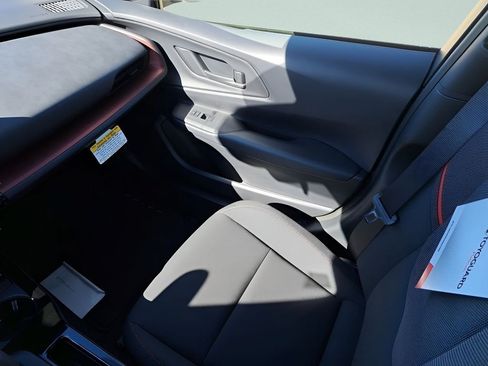 New 2026 Toyota Prius Plug-In Hybrid FWD image 12