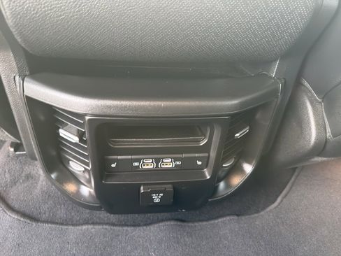 Used 2025 RAM 1500 Laramie image 36