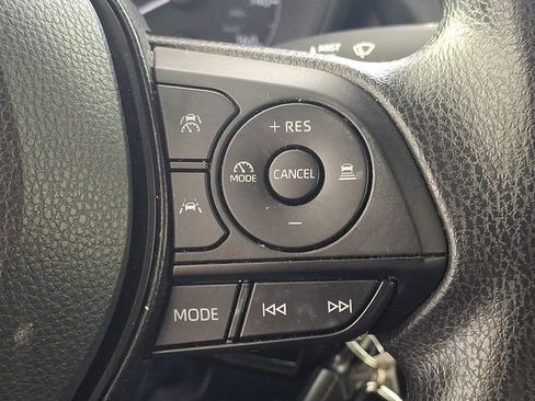 Used 2025 Toyota Corolla LE FWD image 26