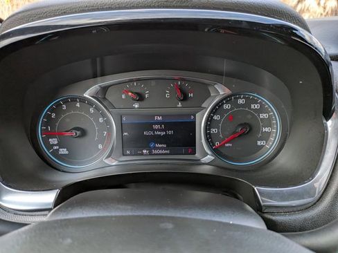 Certified 2023 Chevrolet Traverse LT w/ LT Premium Package image 18