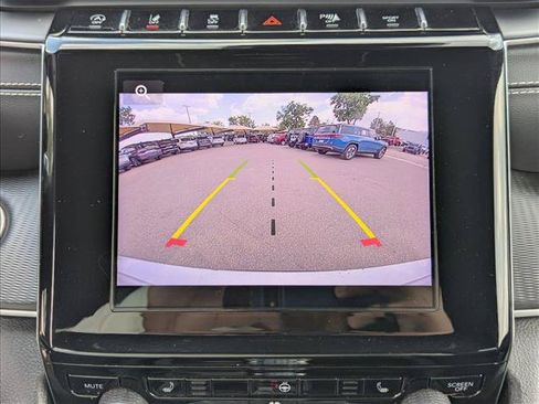 Used 2023 Jeep Grand Cherokee L Laredo AWD/4WD image 13