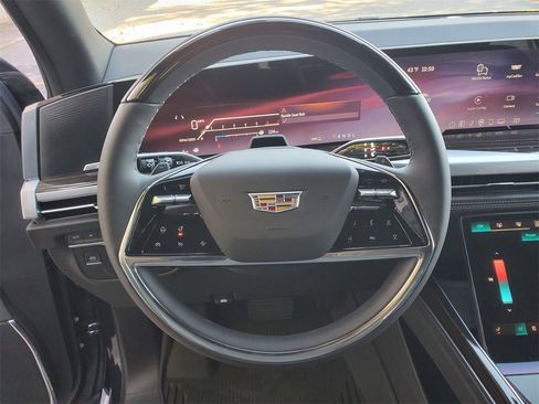 New 2026 Cadillac Escalade ESV Luxury w/ LPO, Radiant Package image 15