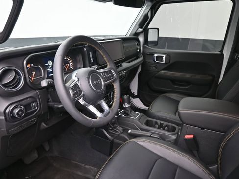 Used 2024 Jeep Wrangler Sahara w/ Technology Group image 18