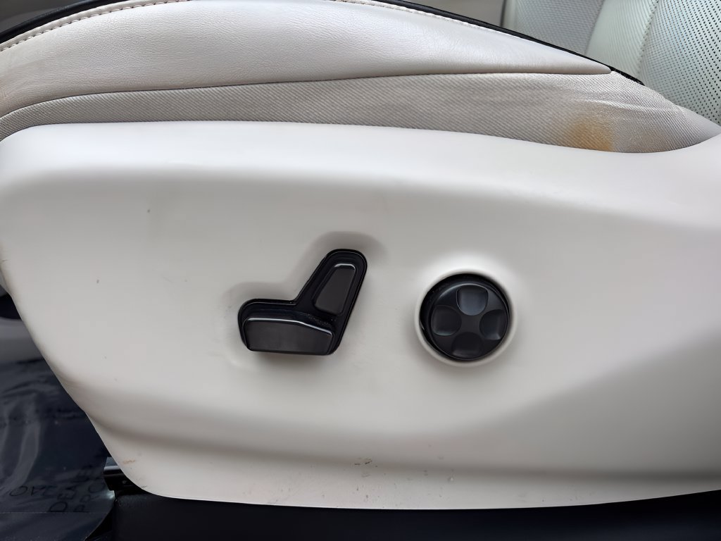 Used 2021 Chrysler Pacifica Limited w/ Premium & Safety Sphere Group AWD/4WD image 12