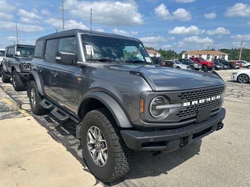 Used 2024 Ford Bronco Badlands AWD/4WD image 5