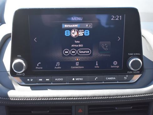 Used 2024 Nissan Rogue S image 22